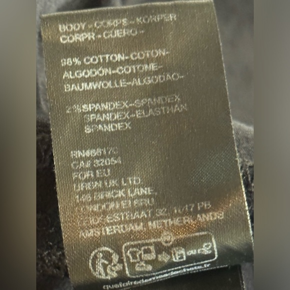 Free People-In My Feelings- Black cropped boot cut velvet pants.Size Large - Picture 10 of 10